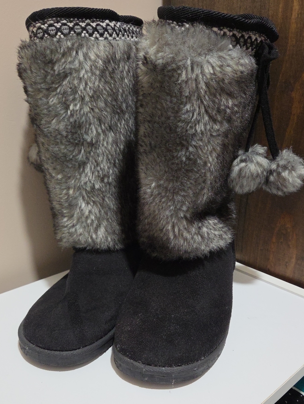 Big Girls Faux Fur Suede Winter Boots - Black/Gray
